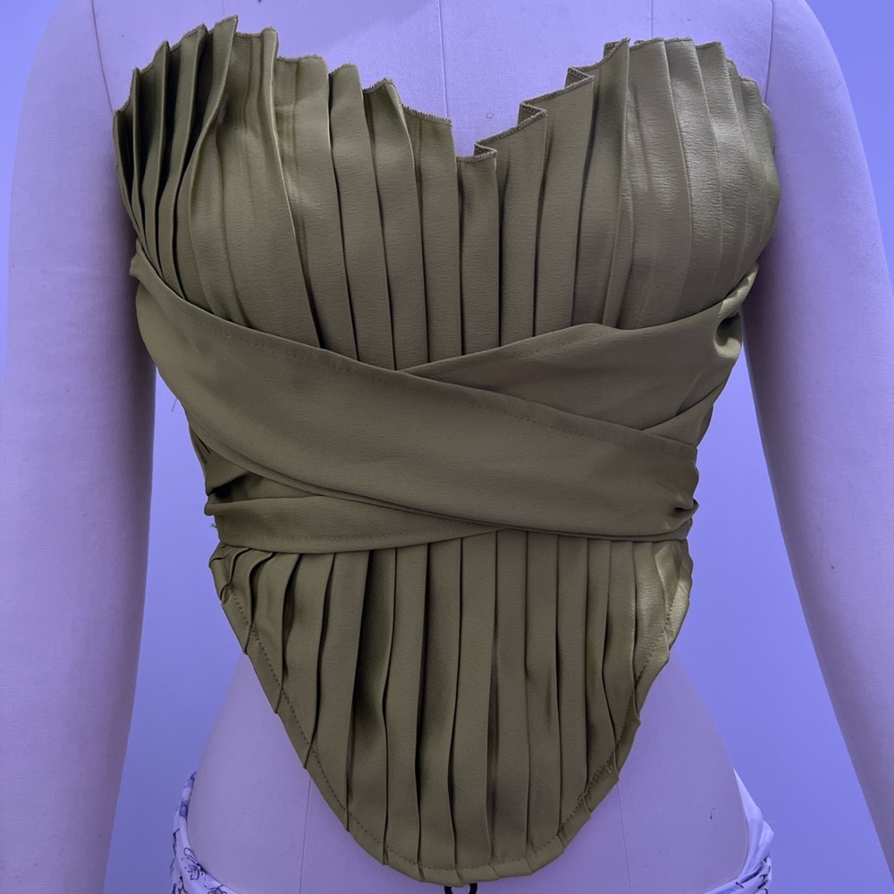 Green corset top !